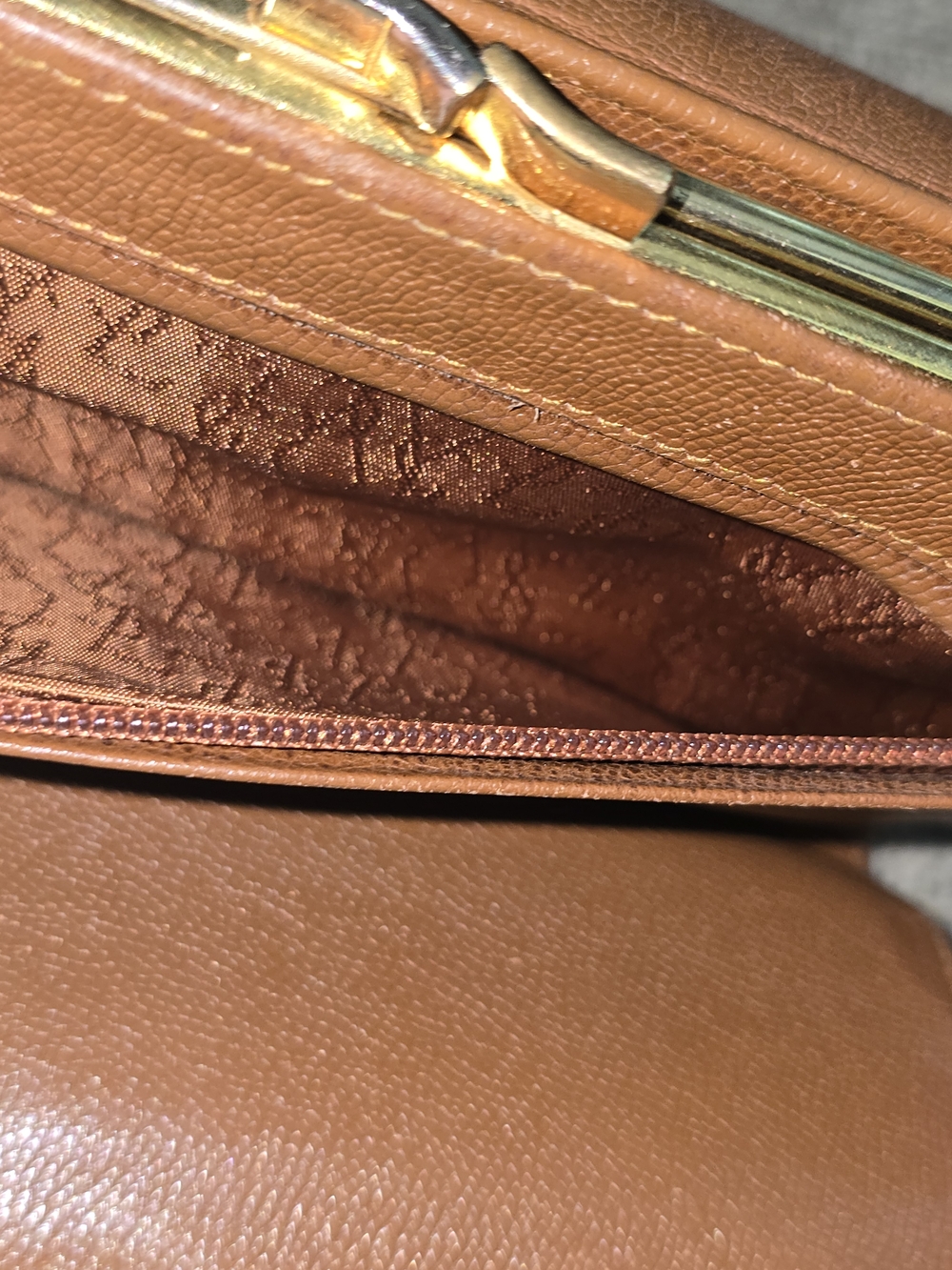 Yves Saint Laurent Vintage Tan Leather Wallet - Picture 6 of 14